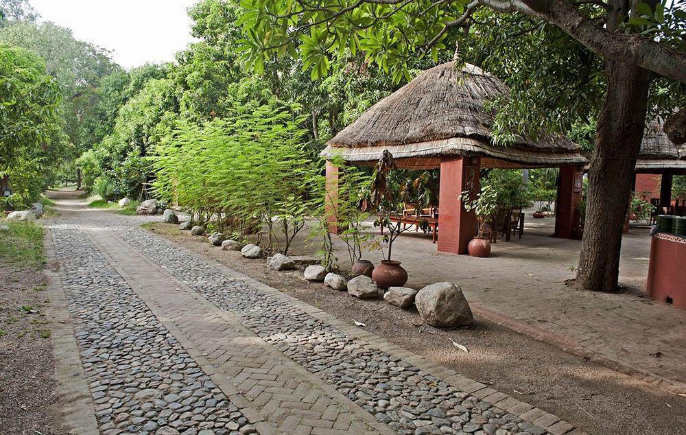 Welcomheritage Maharani Bagh Orchard Retreat Hotel Ranakpur Exterior photo